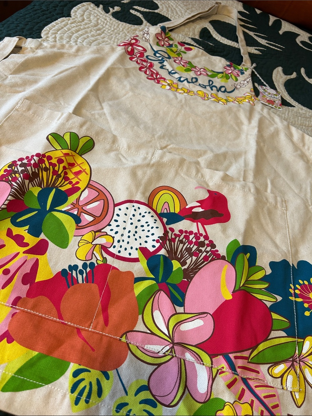 Foodland x Suzanne Jennerich Give Aloha Apron NWT - Picture 5 of 6